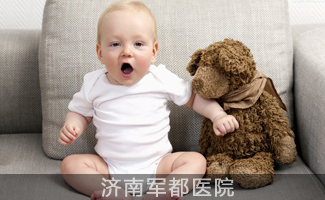 提防抽动症危害，给孩子营造健康童年 