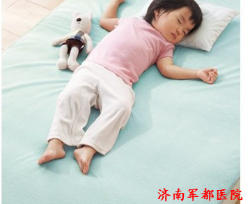 家长心中的疑惑：孩子经常尿床是怎么回事？